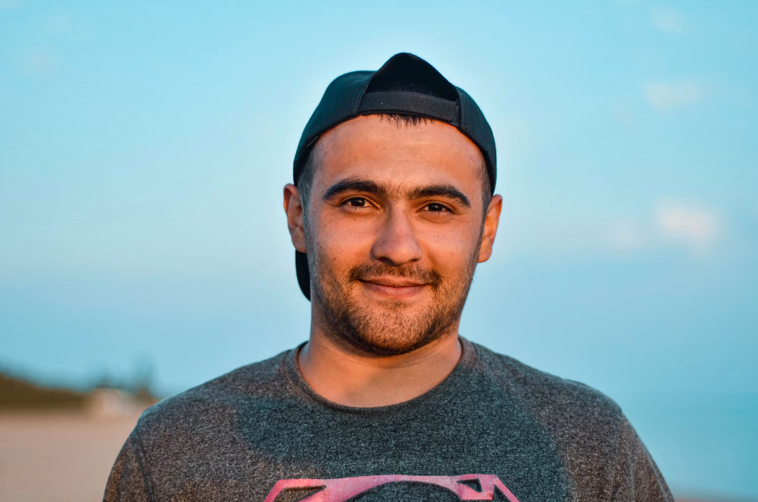 <em><strong>Javier R.</strong></em>