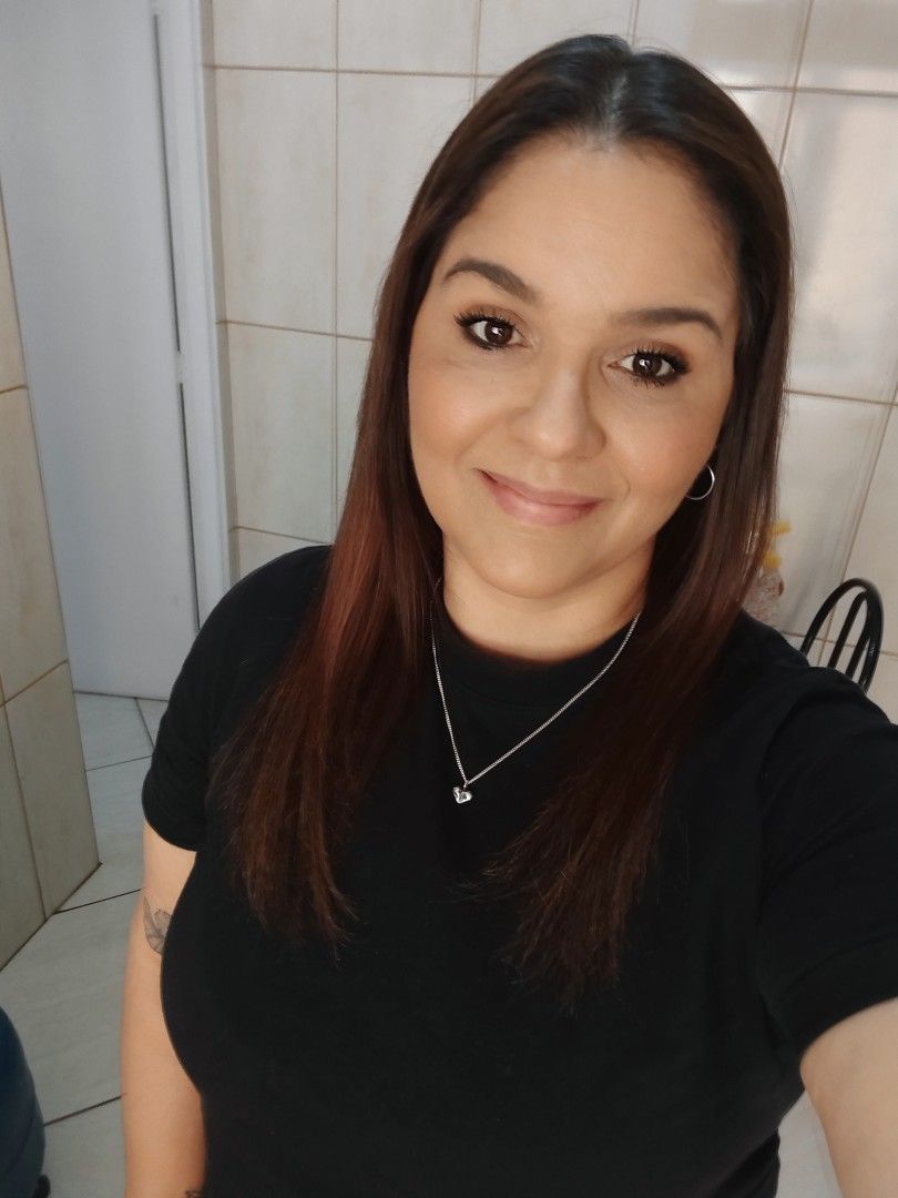 <em><strong>Claudia B.</strong></em>